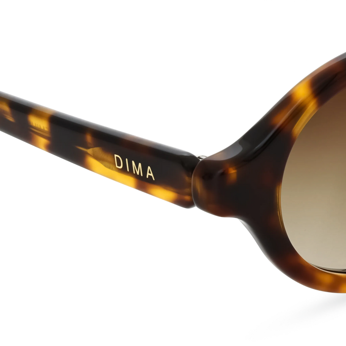 Dima Eyewear Aila Amber Tortoise Frame Brown Gradient Lens 05