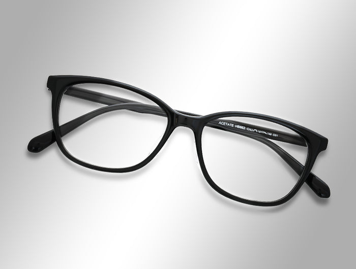 <h1>Black Eyeglasses</h1>