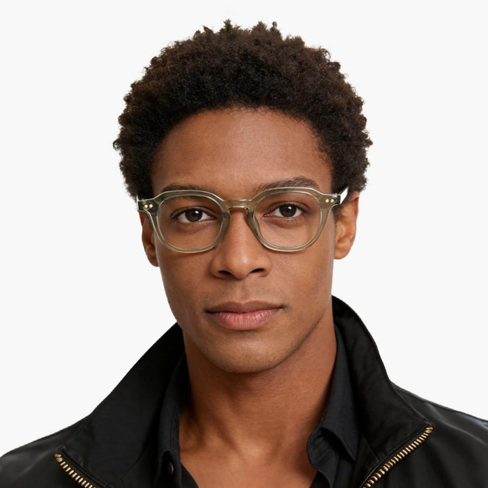 The Eydology Quentin series in green showcases sleek square frames that radiate effortless charm for both men and women.