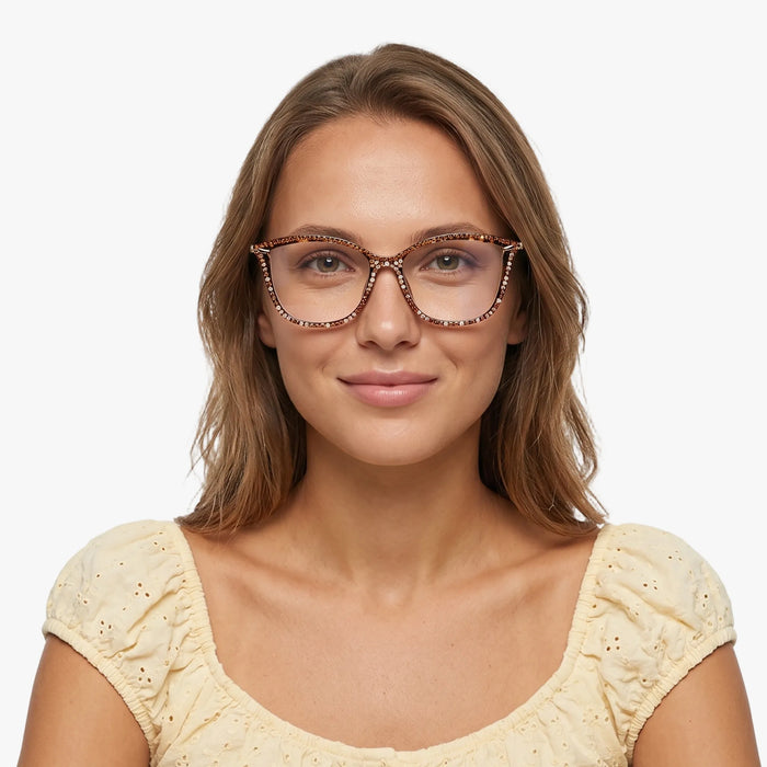 The Eydology Lachlan series of tortoise cat eye frames accentuate a woman's graceful unique charm.